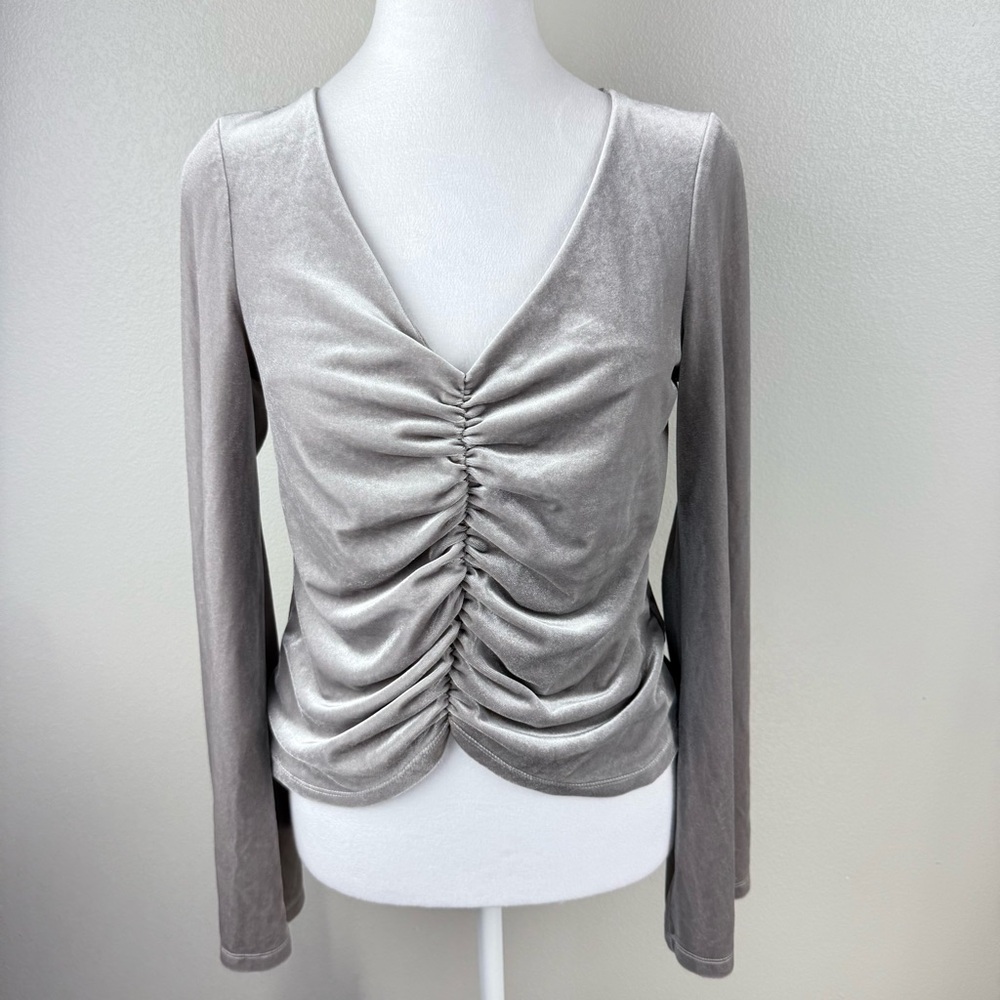 Urban Outfitters Velvet Ruched V-Neck Flare Long Sleeve‎ Top Women's Size Medium